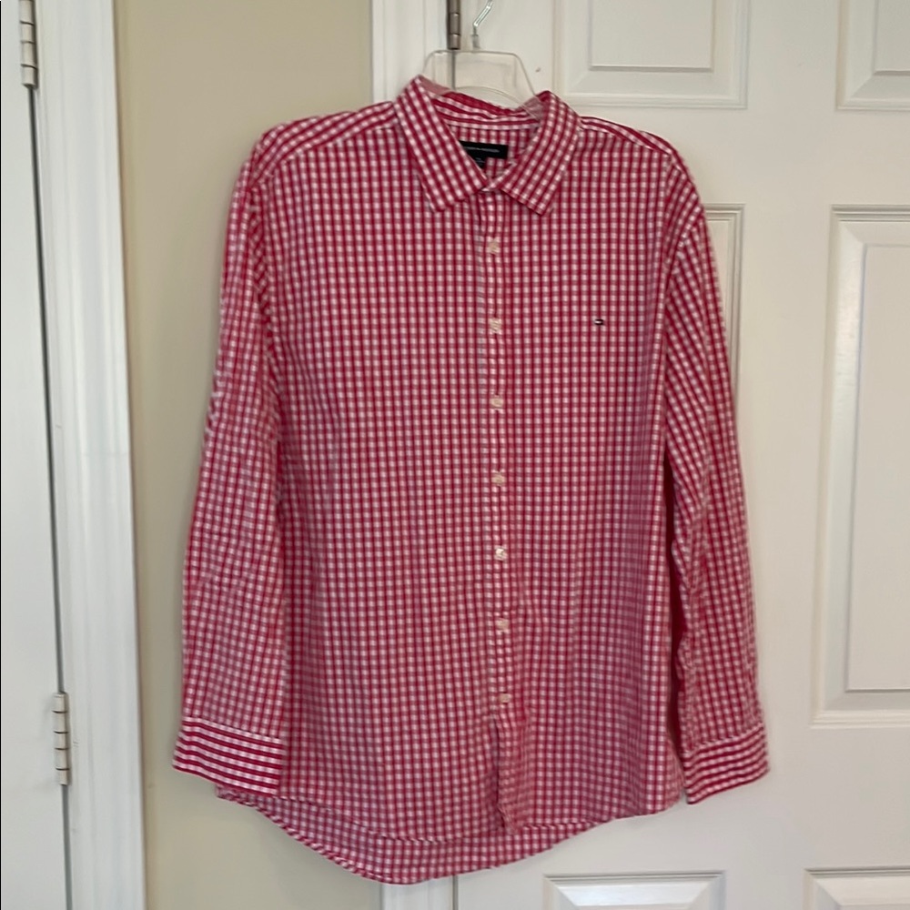 Men’s Tommy Hilfiger dress shirt